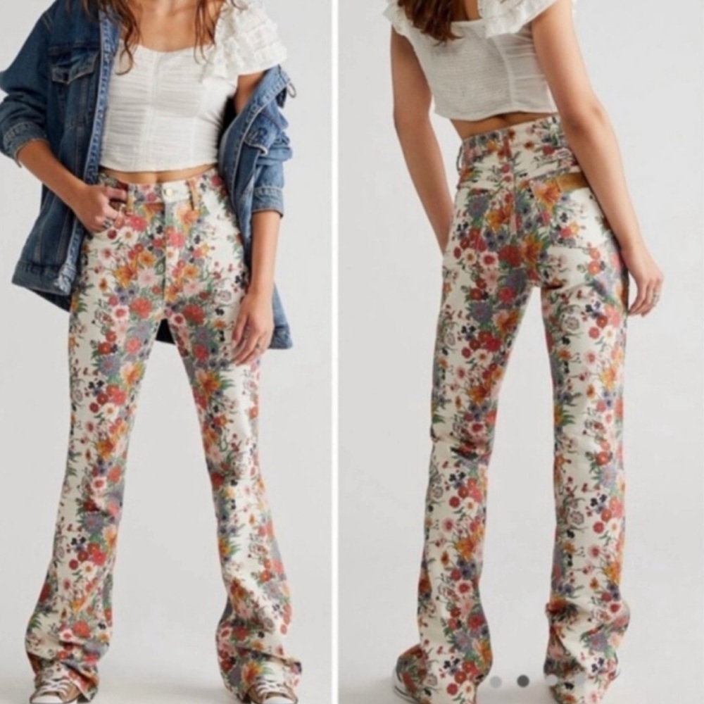 Wrangler Westward 626 high-rise bootcut jeans in a multi-color floral print 27